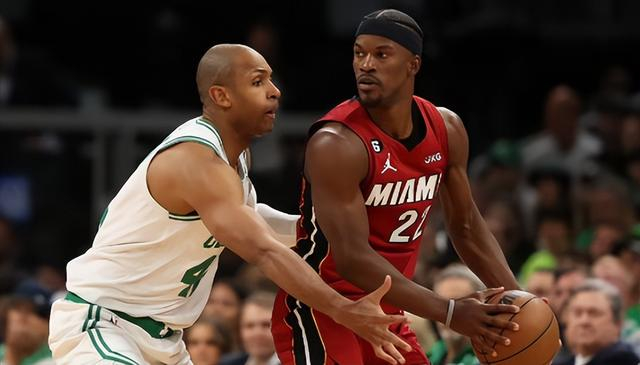 他在采访中 他在采访中