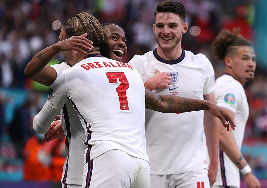 双车未达标被取消！法拉利愚蠢错误又来了，果然是F1笑料发源地.