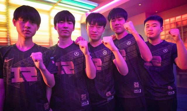 双后卫加快 双后卫加快